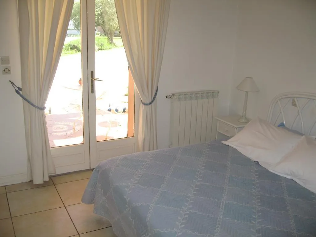 Les Palmiers Bed and Breakfast Le Muy Bed & Breakfast